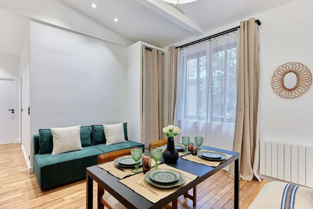 In The Center Of By Prestige Appartement *