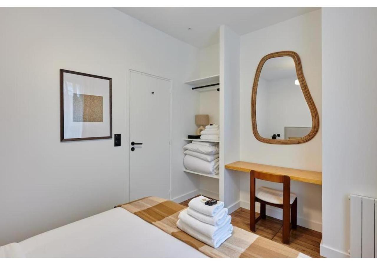 Appartement In The Center Of By Prestige *