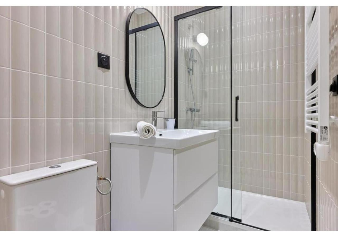 Appartement In The Center Of By Prestige *