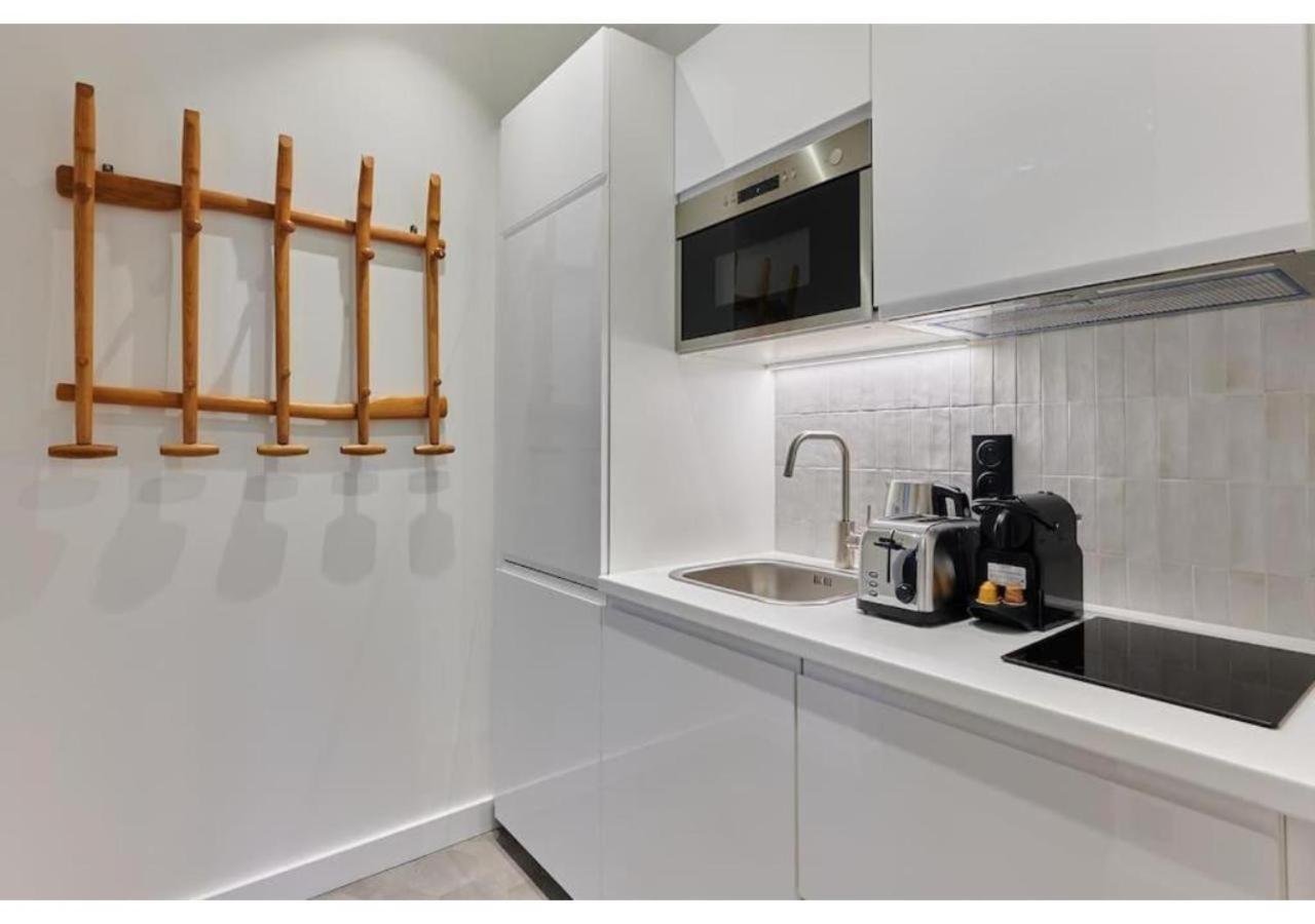 Appartement In The Center Of By Prestige