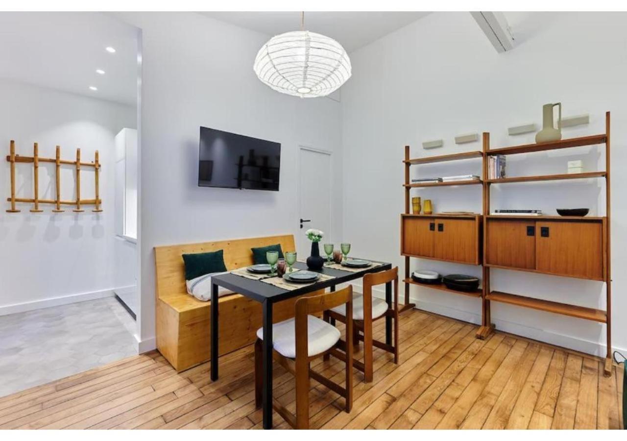 Appartement In The Center Of By Prestige *