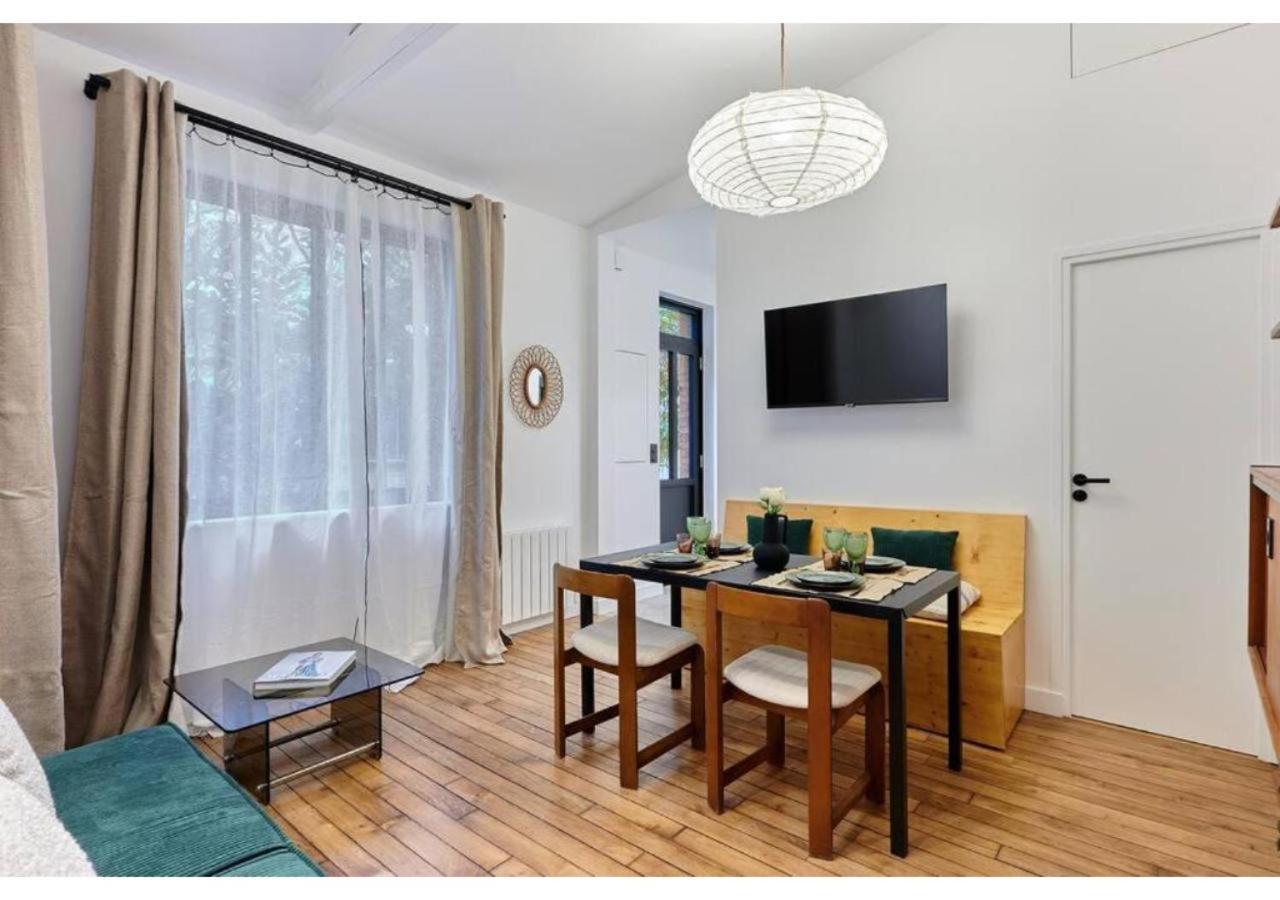 Appartement In The Center Of By Prestige