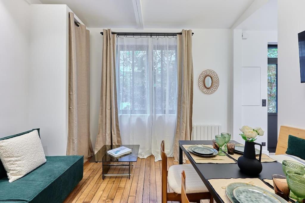 In The Center Of By Prestige Appartement Parijs